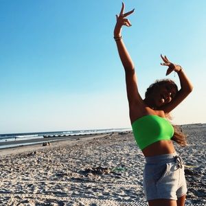 Meet your Posher, Ava